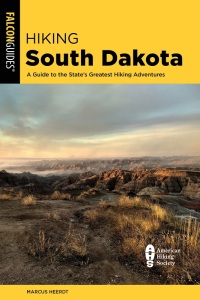 صورة الغلاف: Hiking South Dakota 9781493068616