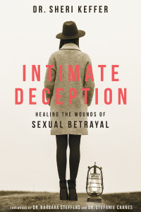 表紙画像: Intimate Deception 9780800735050