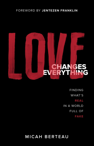 Imagen de portada: Love Changes Everything 9780800736941
