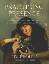 Cover image: Practicing Presence 9781540902832