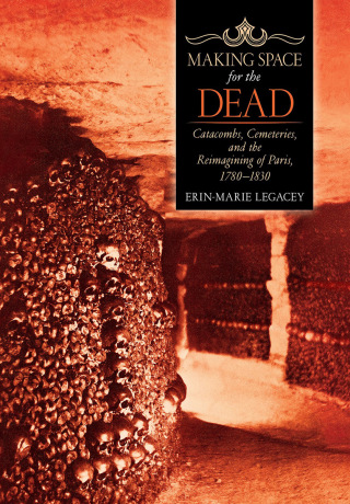 Cover image: Making Space for the Dead 9781501715594