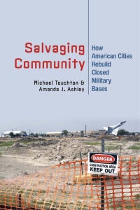 Cover image: Salvaging Community 9781501700064