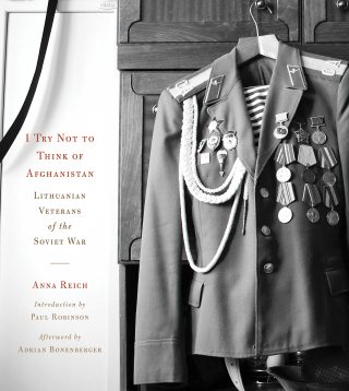 Cover image: I Try Not to Think of Afghanistan 9781501774546