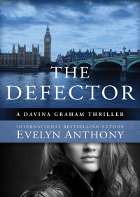 Cover image: The Defector 9780698110649