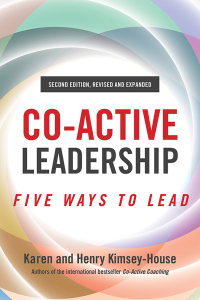 Titelbild: Co-Active Leadership 2nd edition 9781523091126