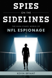 Cover image: Spies on the Sidelines 9781538166376