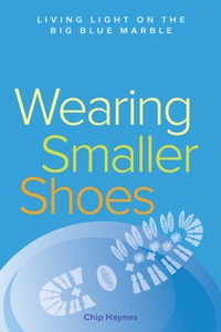 表紙画像: Wearing Smaller Shoes 9780865716575