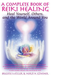 Cover image: A Complete Book of Reiki Healing 9781591202882