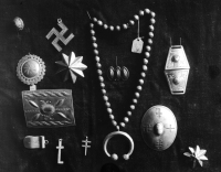 Imagen de portada: The Buddhist Swastika and Hitler's Cross 9781611720457