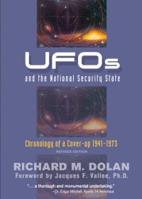 Immagine di copertina: UFOs and the National Security State 9781571743176