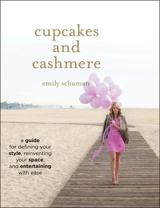 Cover image: Cupcakes and Cashmere 9781419702105