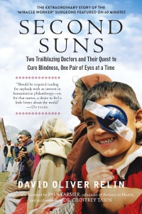 Omslagafbeelding: Second Suns: Two Trailblazing Doctors and Their Quest to Cure Blindness, One Pair of Eyes at a Time 9781615193622