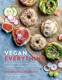 Imagen de portada: Vegan Everything: 100 Easy Recipes for Any Craving - from Bagels to Burgers, Tacos to Ramen 9781615195886