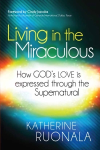 Cover image: Living in the Miraculous 9781621362845