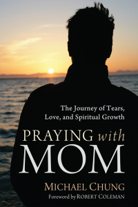 Omslagafbeelding: Praying with Mom 9781610979092