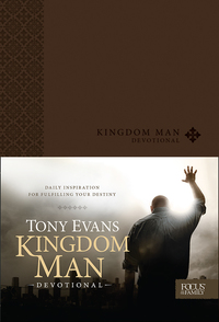 Cover image: Kingdom Man Devotional 9781624051210