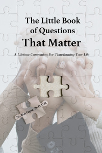 Cover image: The Little Book of Questions That Matter 9781633022737