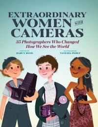Cover image: Extraordinary Women with Cameras 9781681988795