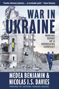 Imagen de portada: War in Ukraine 9781682193716