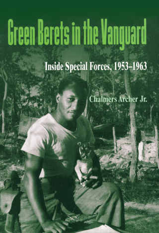 Titelbild: Green Berets in the Vanguard 9781557500236