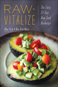 Imagen de portada: Raw-Vitalize: The Easy, 21-Day Raw Food Recharge 9781682680285