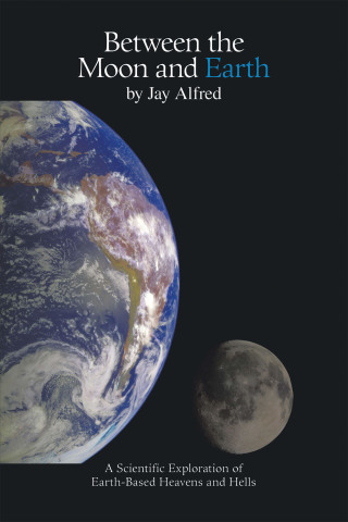 Imagen de portada: Between the Moon and Earth 9781412095051