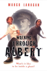 Imagen de portada: Walking Through Albert 9781864484403