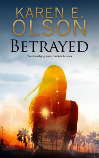 Immagine di copertina: Betrayed 9781780108537