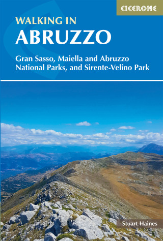 Cover image: Walking in Abruzzo 2nd edition 9781852849788