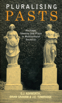 Cover image: Pluralising Pasts 1st edition 9780745322858