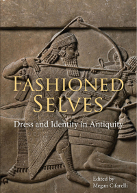 Cover image: Fashioned Selves 9781789252545