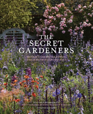 Cover image: The Secret Gardeners (updated edition) 9781836004028