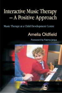 Titelbild: Interactive Music Therapy - A Positive Approach 9781843103097