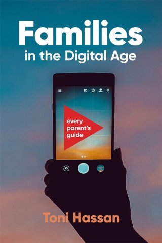 Immagine di copertina: Families in the Digital Age 9781925736281