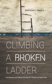表紙画像: Climbing a Broken Ladder 9781978809161