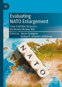 表紙画像: Evaluating NATO Enlargement 9783031233630