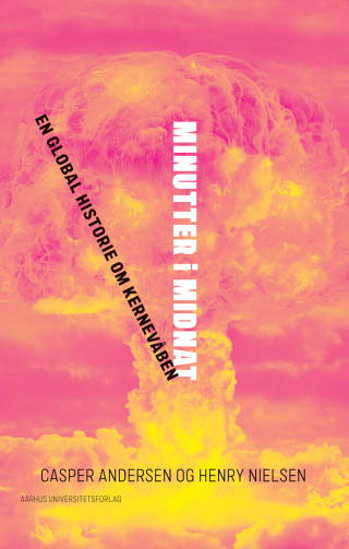 表紙画像: Minutter i midnat 9788772196657