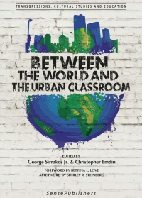 Imagen de portada: Between the World and the Urban Classroom 9789463510325