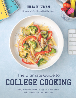 Cover image: The Ultimate Guide to College Cooking 9798890030634