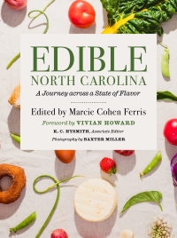 表紙画像: Edible North Carolina 1st edition 9781469667799